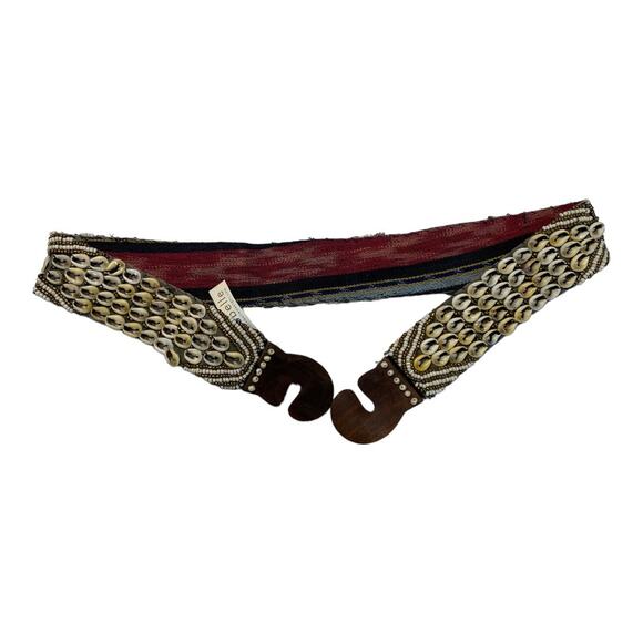 Anthropologie Cocobelle Komodo Papua Shells Embellished Belt Wooden Clasp Casual